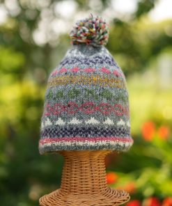 100 Lamb Wool Winter Hat Hand Knitted Bobble Beanie 084