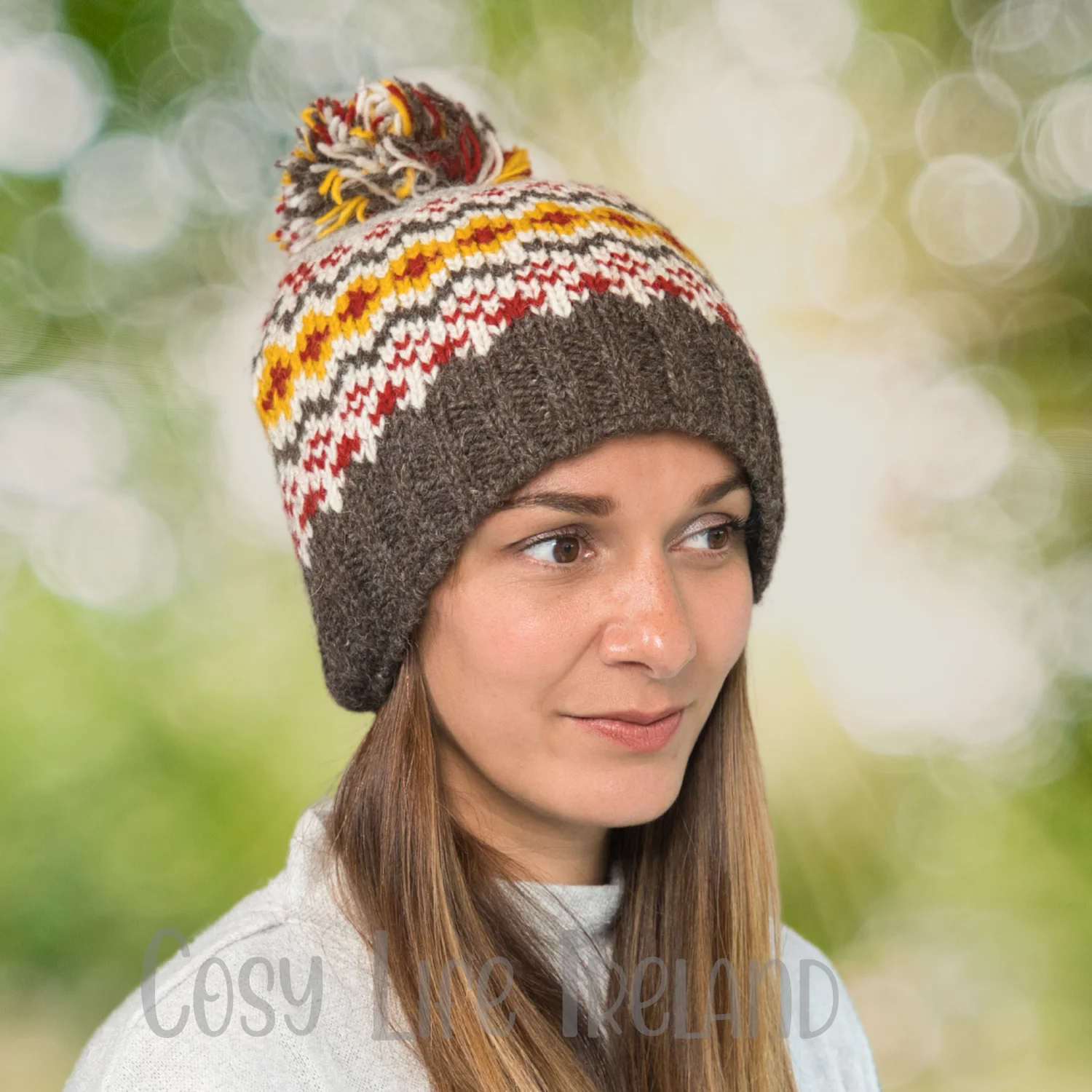 Hand Knitted Pure Wool Winter Hat Bobble Beanie Light Grey Rc02