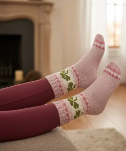 Pure Wool Warm Ladies Winter Socks Shamrock Design PNSK002 Fine Knit
