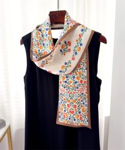 100% Mulberry Silk Scarf Versatile Double-sided Long Scarf Wild Flower Design Multicolour