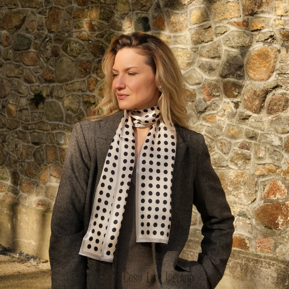 100% Mulberry Silk Scarf Versatile Double-sided Long Scarf Polka Dots Design